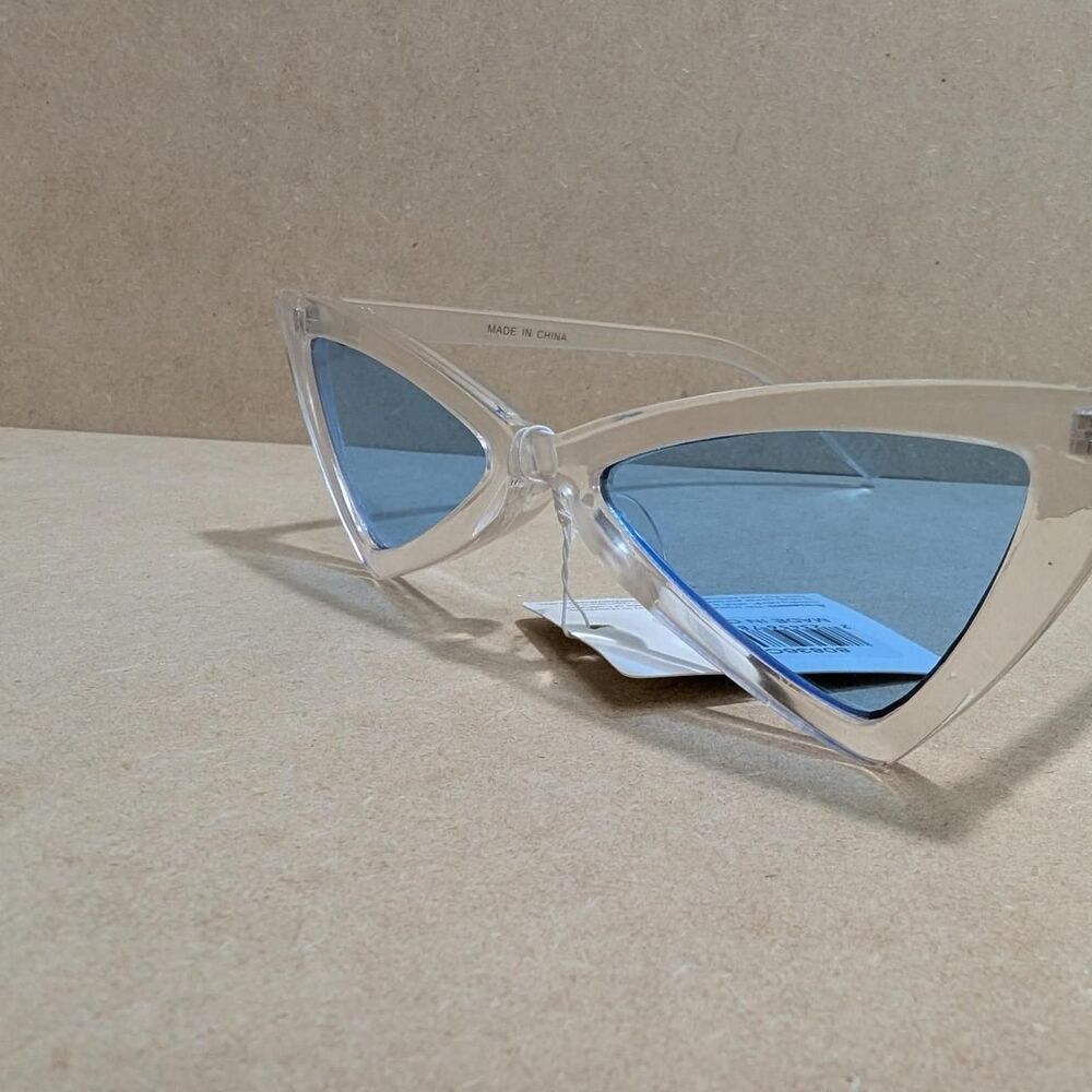 Y2K Blue Clear Triangle Cat Eye Sunglasses NWT Retro Geometric  Sunnies G02-9765